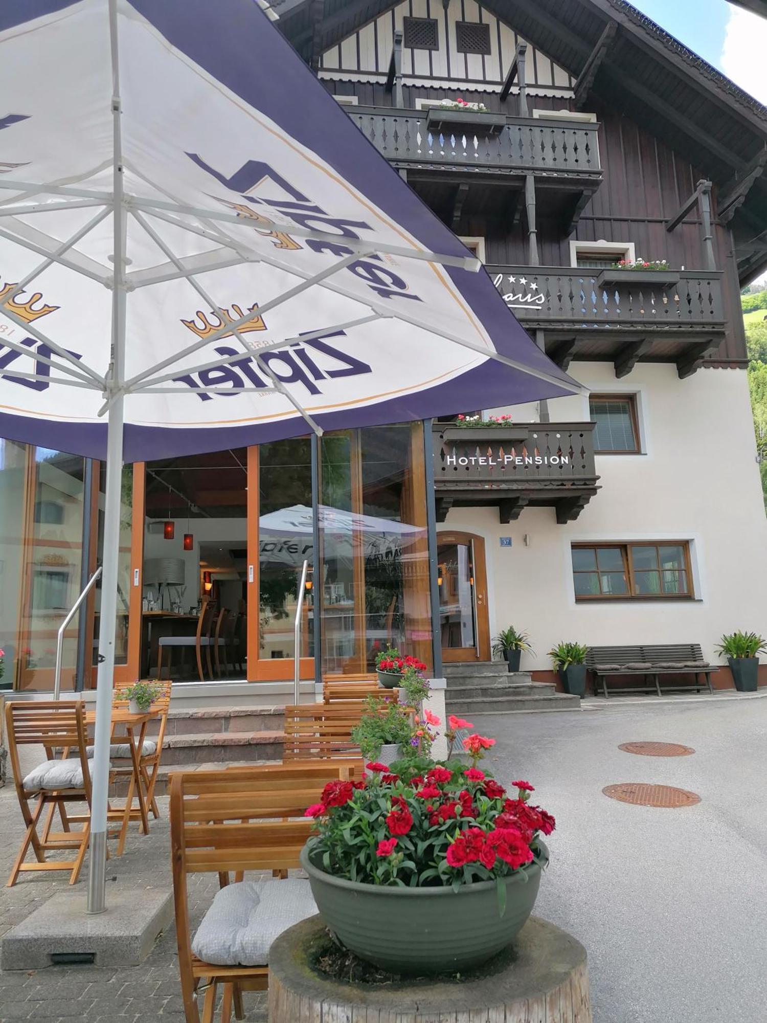 Hotel-Pension Hoferhaus Нойкірхен-ам-Гросфенедігер Екстер'єр фото