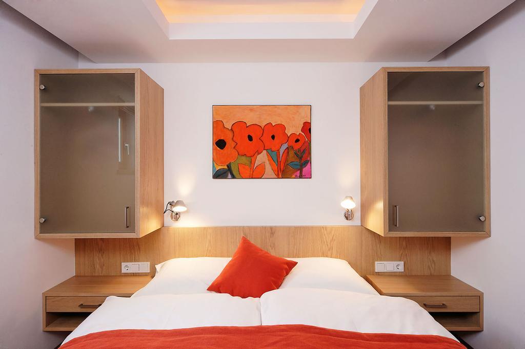 Hotel-Pension Hoferhaus Нойкірхен-ам-Гросфенедігер Екстер'єр фото